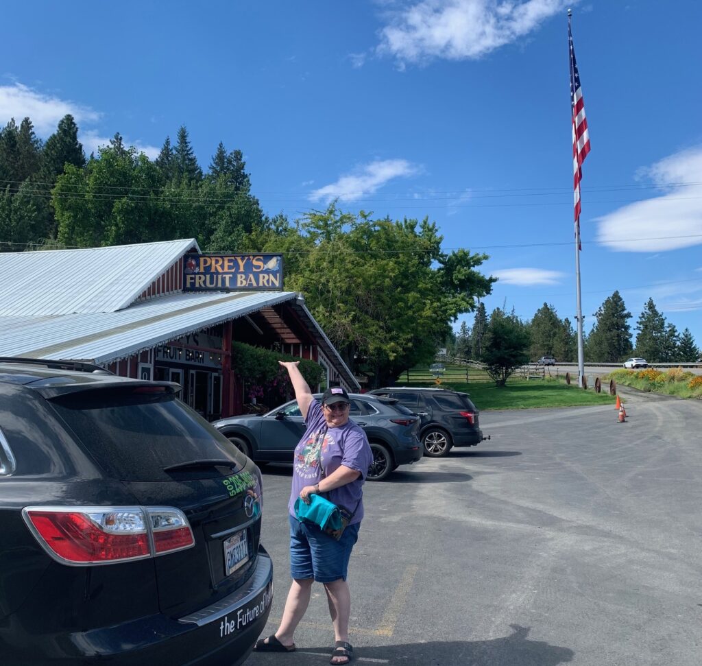 Preys Fruit barn outside of Leavenworth with Suzie